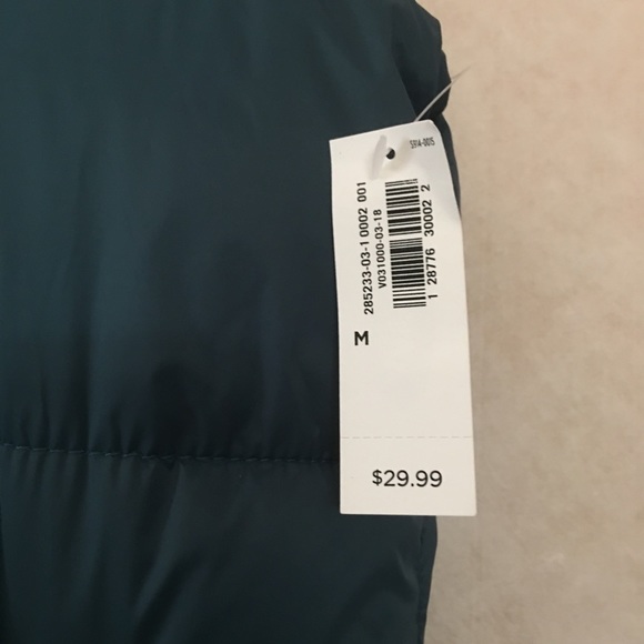 Old Navy Zip Up Puffer Vest - Picture 6 of 7